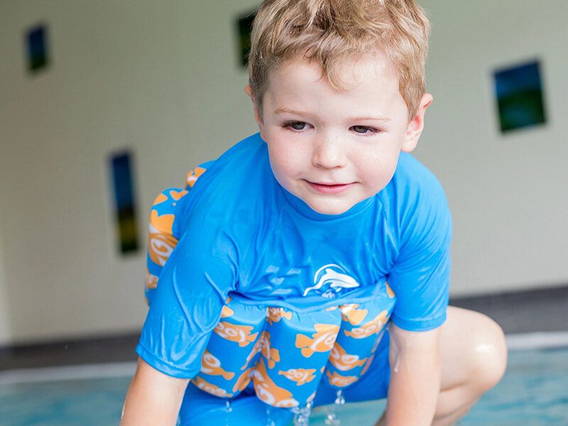 Brassard ou gilet de natation : quel matériel pour votre enfant ?